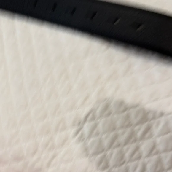 Black Leather Belt with H Silver Buckle - Picture 6 of 6